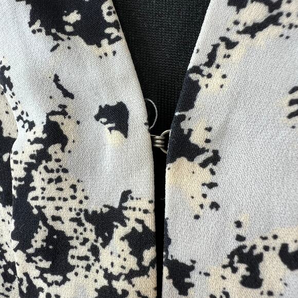 Derek Lam 10 Crosby Black Beige Blouse Top Cropped Printed Split Neck Size 0 - Picture 4 of 11